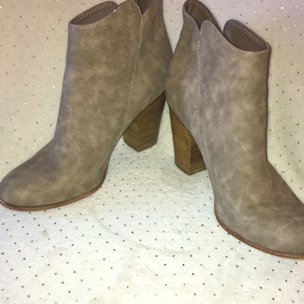 Michael by Michael Shannon Jenny side zip up booty boots size 11 preowned